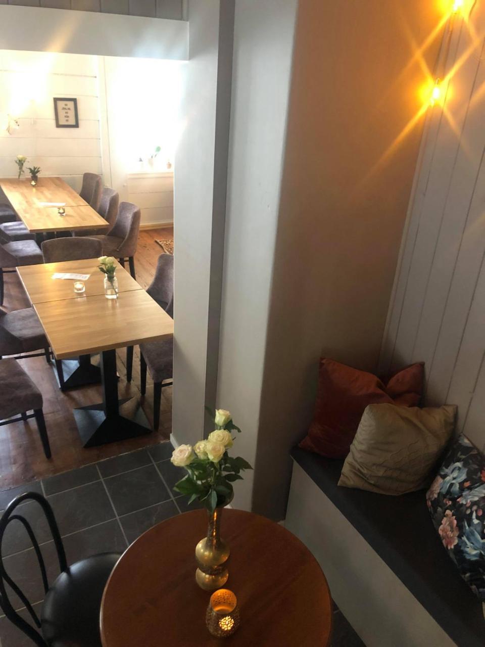 Stryn Kaffebar & Vertshus Exterior photo